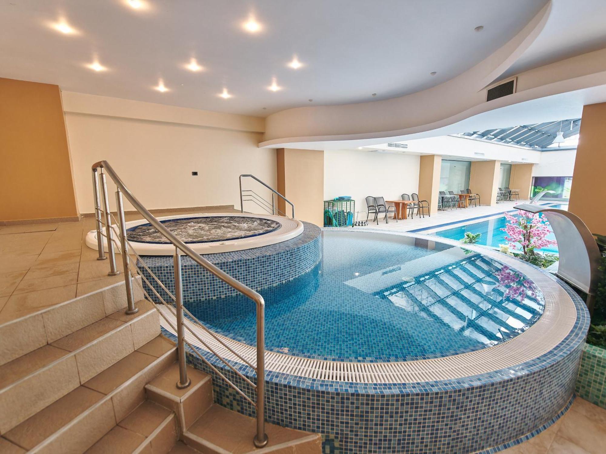 באקאו Hotel Emd מראה חיצוני תמונה