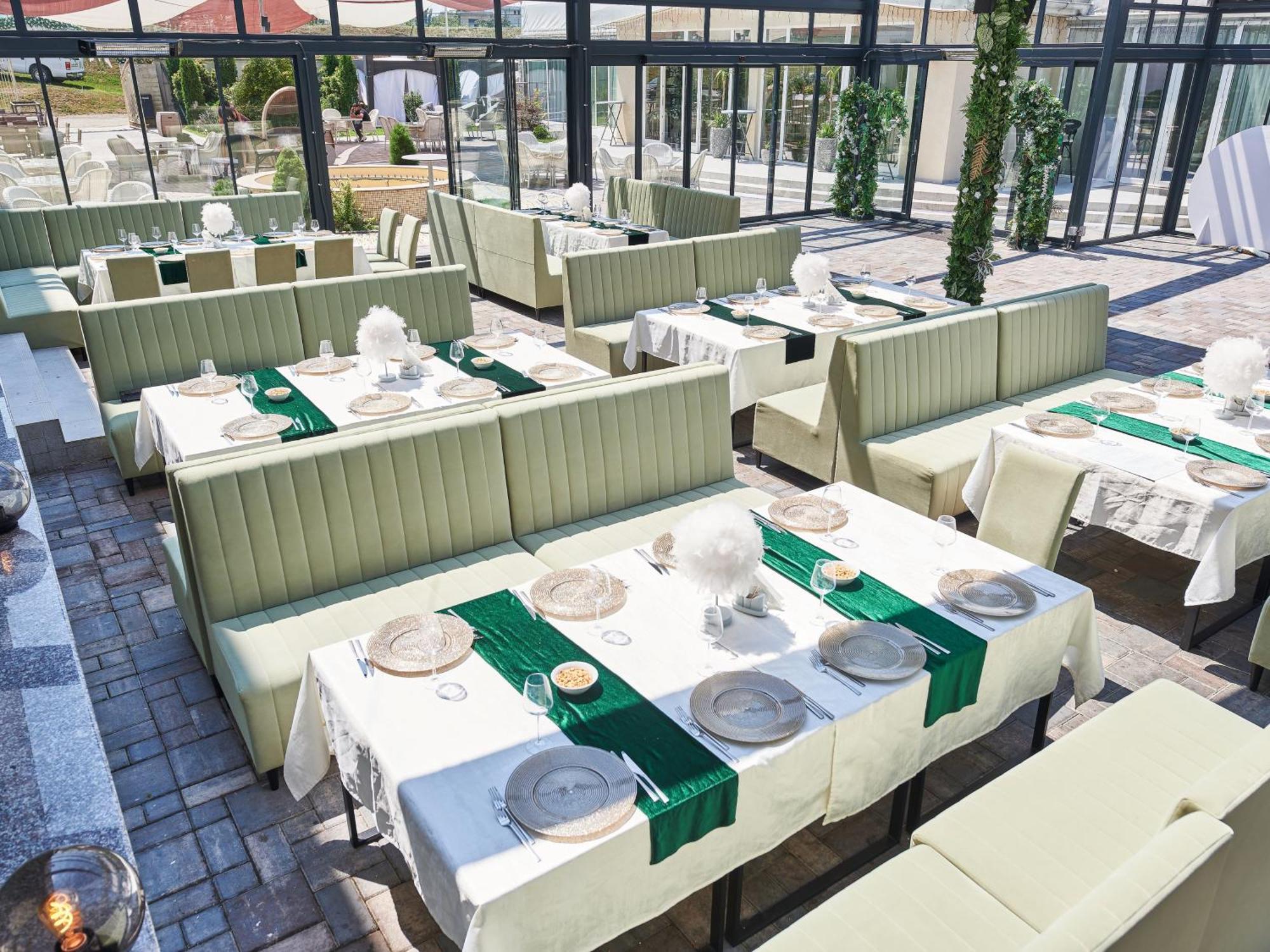 באקאו Hotel Emd מראה חיצוני תמונה