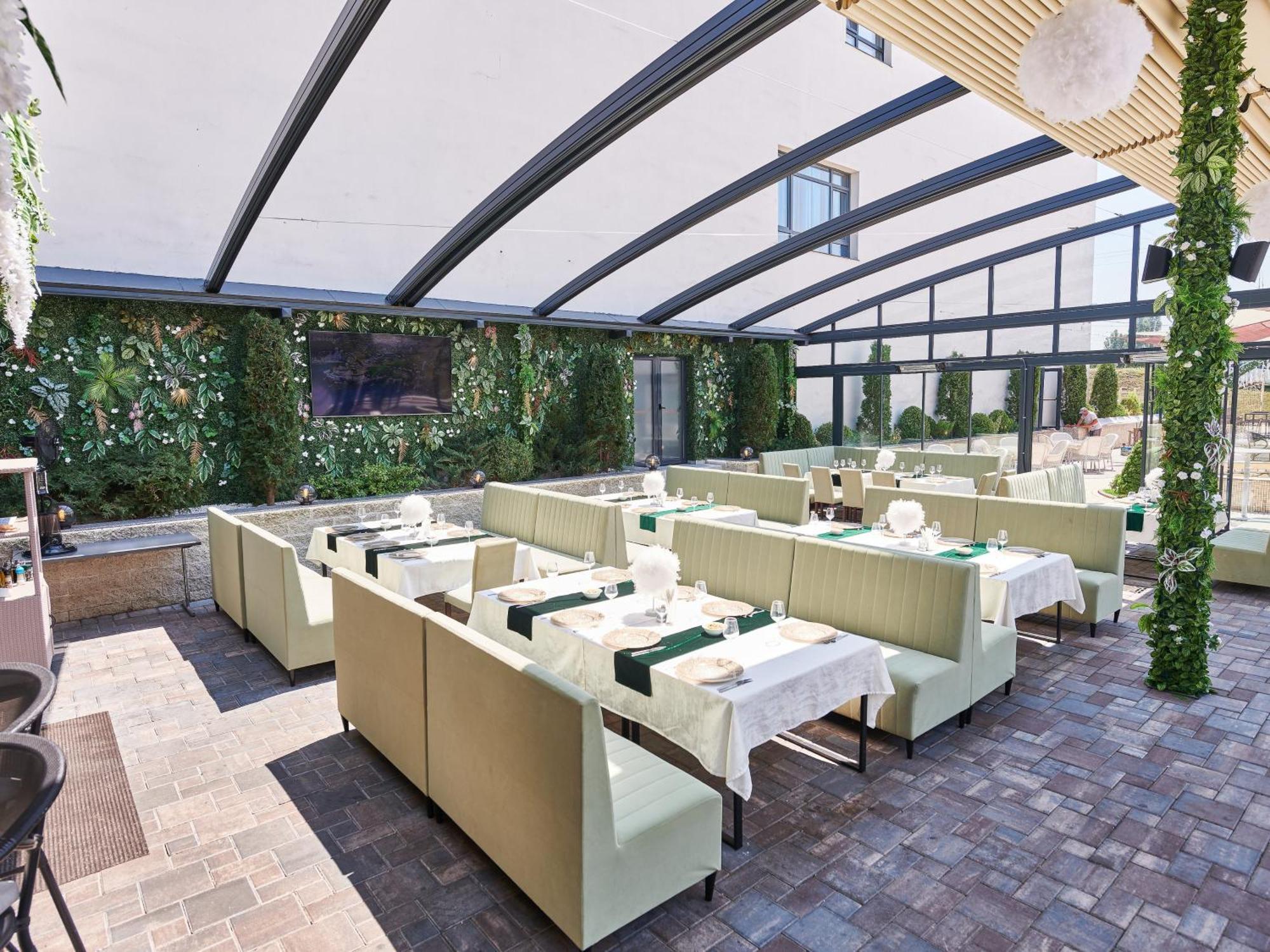 באקאו Hotel Emd מראה חיצוני תמונה