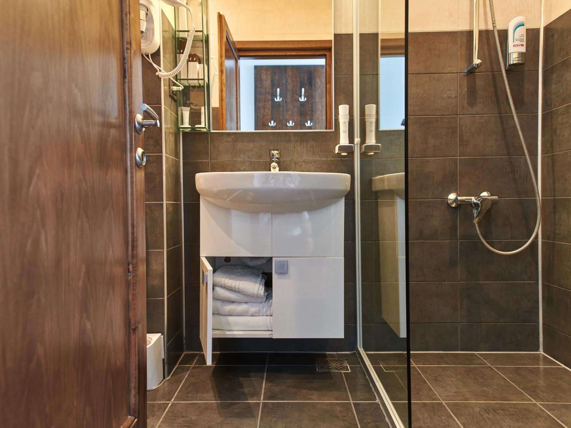 באקאו Hotel Emd מראה חיצוני תמונה