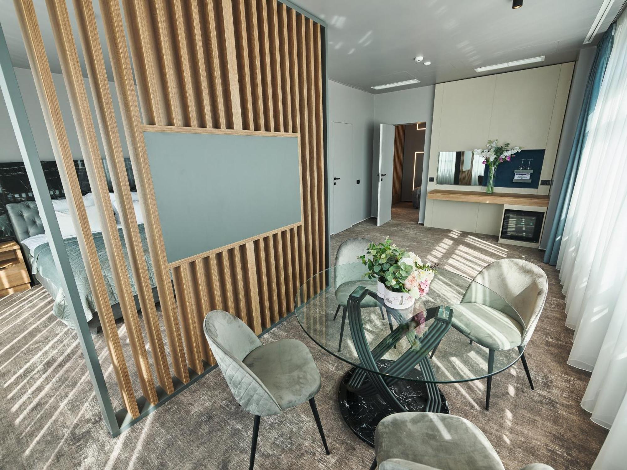 באקאו Hotel Emd מראה חיצוני תמונה