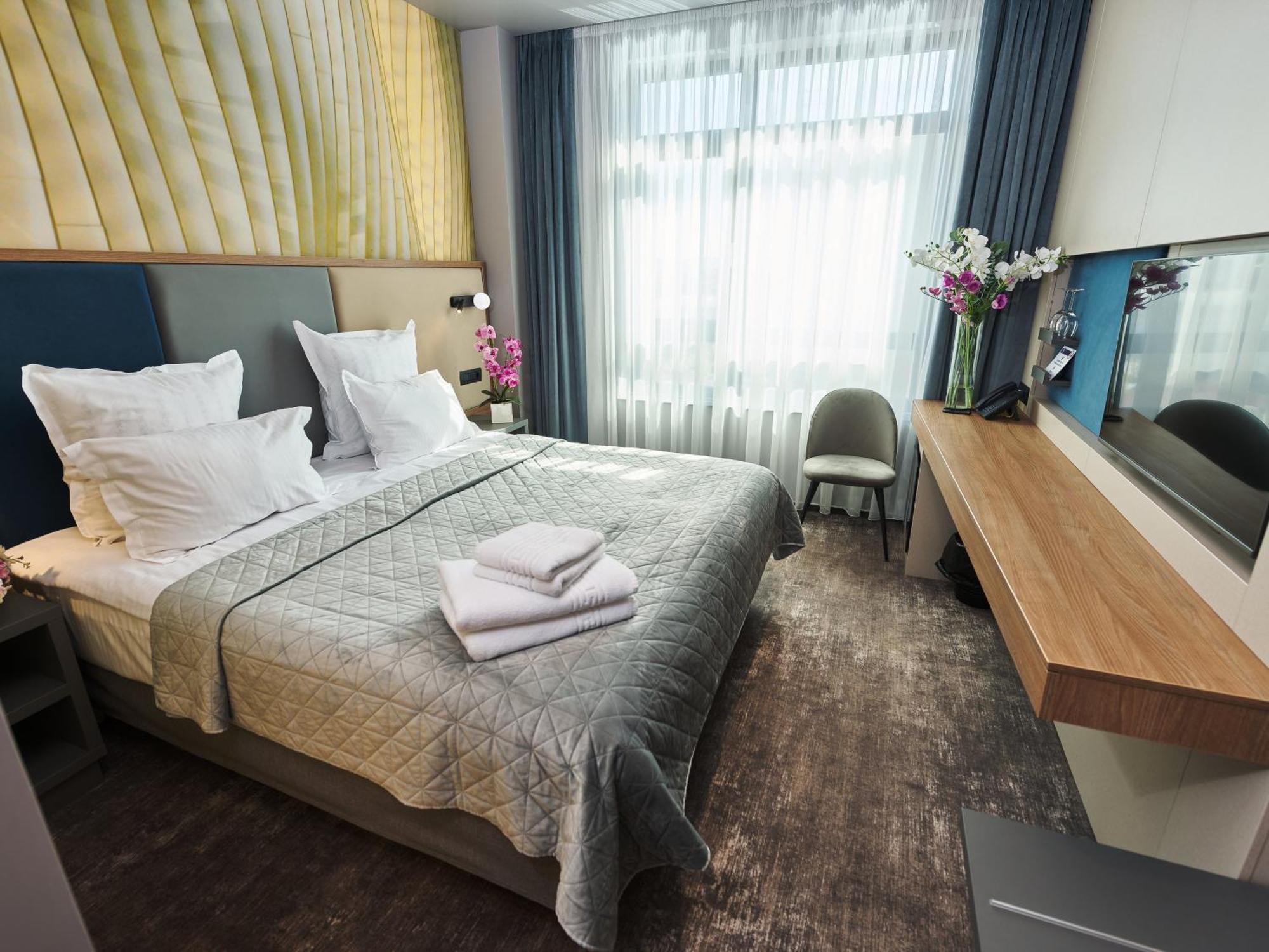באקאו Hotel Emd מראה חיצוני תמונה