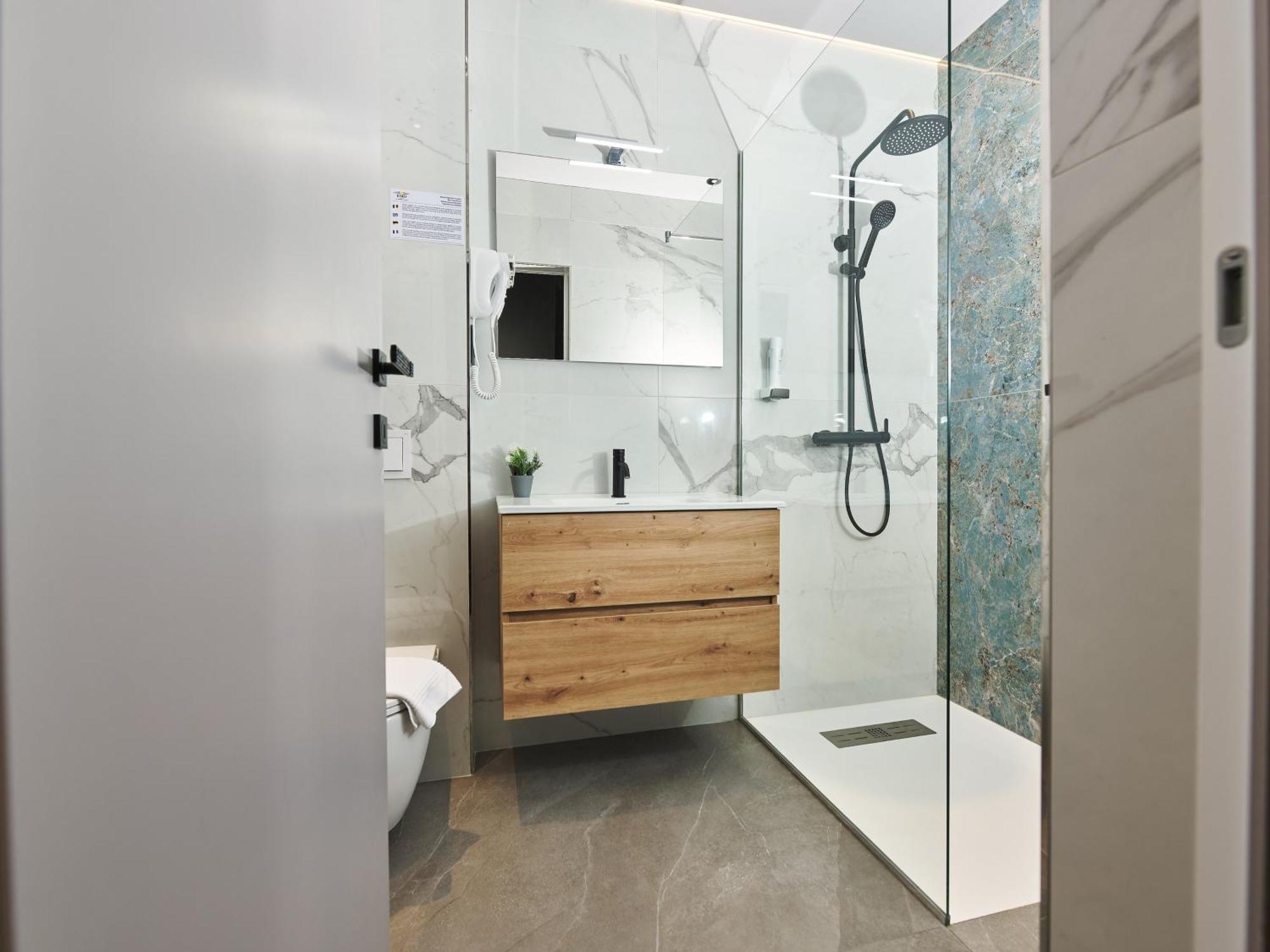 באקאו Hotel Emd מראה חיצוני תמונה